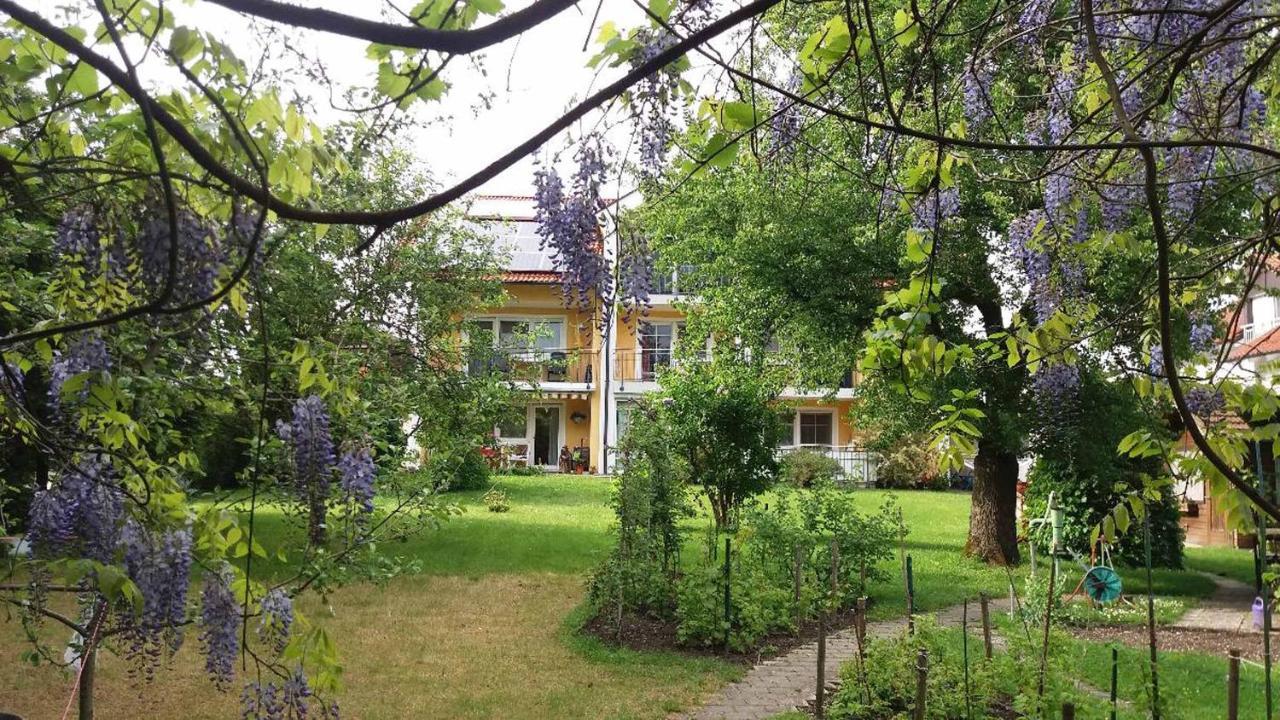 Appartementhaus Loewenzahn บาดฟึสซิง ภายนอก รูปภาพ
